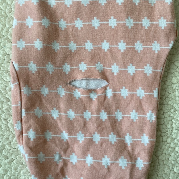 SwaddleMe Velcro Baby Swaddle (Pink/White) - Picture 13 of 16